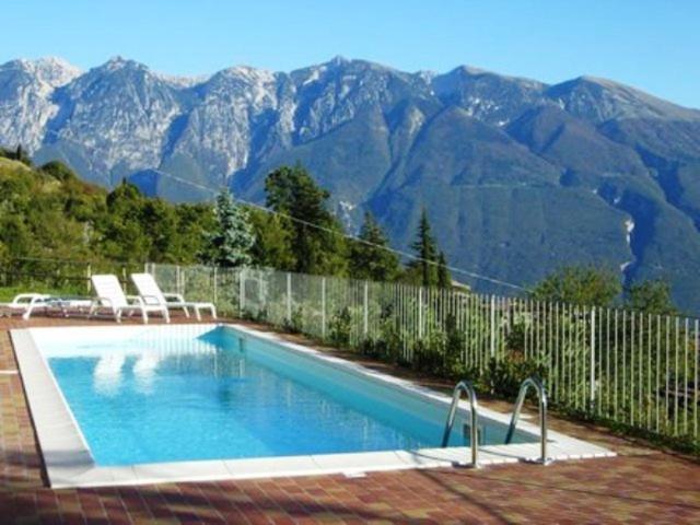Residence Mirena - Rebomaholidays Tignale Buitenkant foto