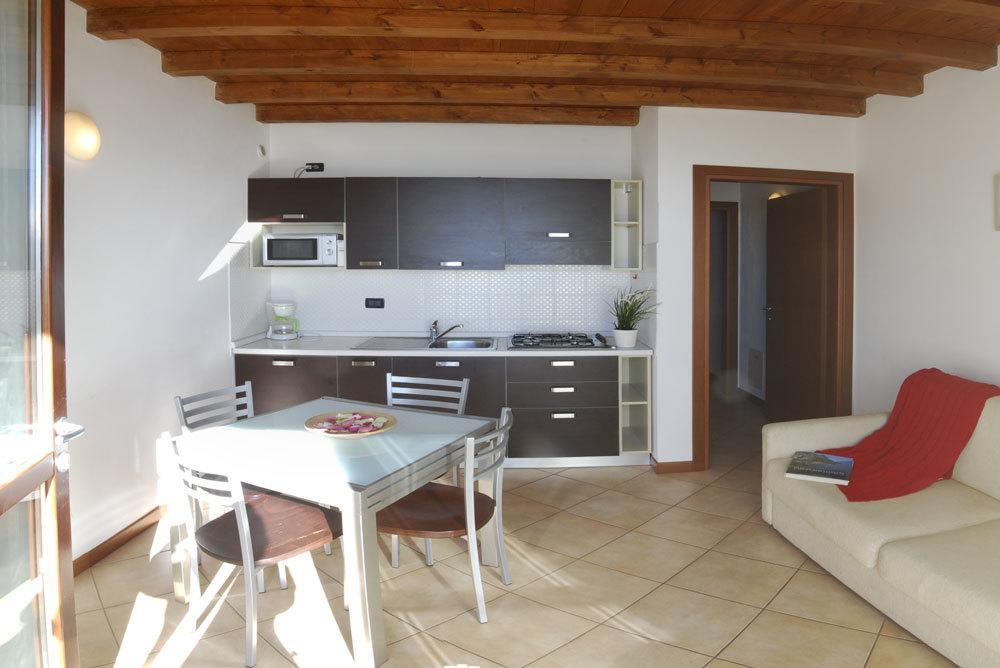 Residence Mirena - Rebomaholidays Tignale Buitenkant foto