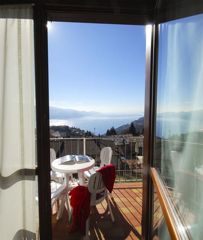 Residence Mirena - Rebomaholidays Tignale Kamer foto