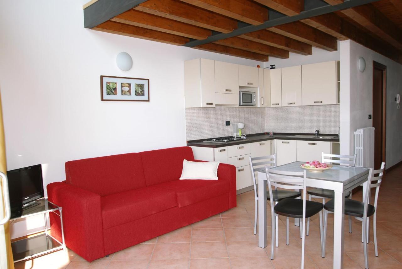 Residence Mirena - Rebomaholidays Tignale Buitenkant foto