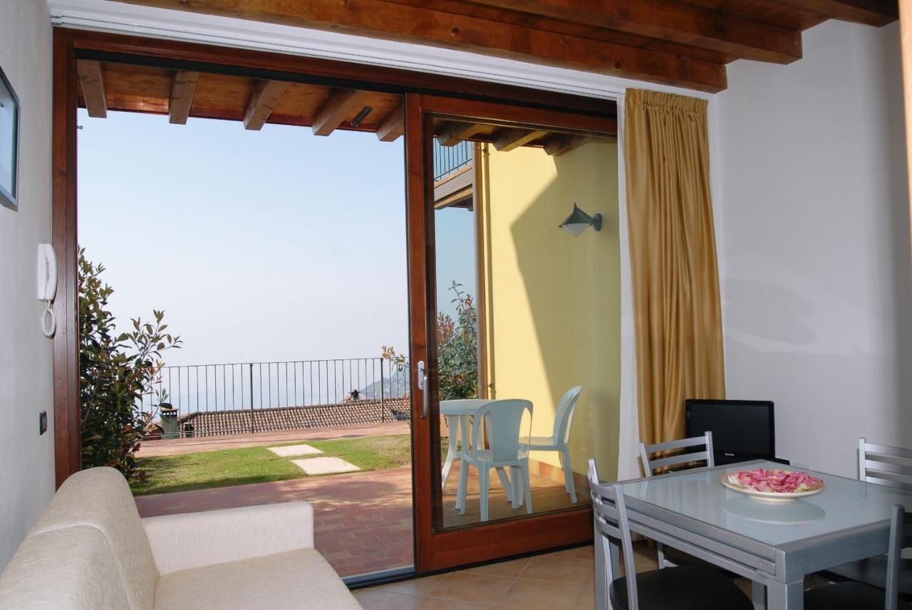 Residence Mirena - Rebomaholidays Tignale Buitenkant foto