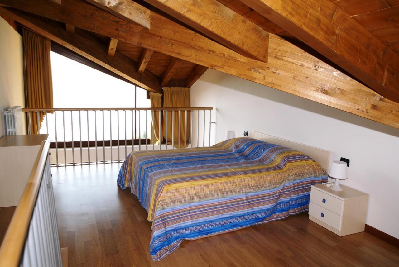 Residence Mirena - Rebomaholidays Tignale Buitenkant foto