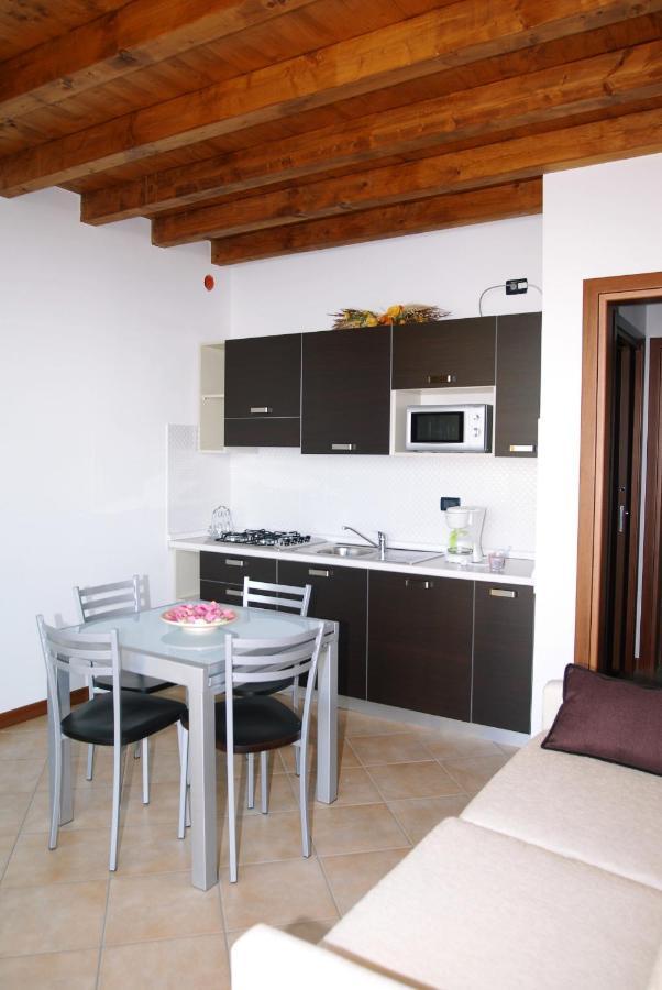 Residence Mirena - Rebomaholidays Tignale Buitenkant foto
