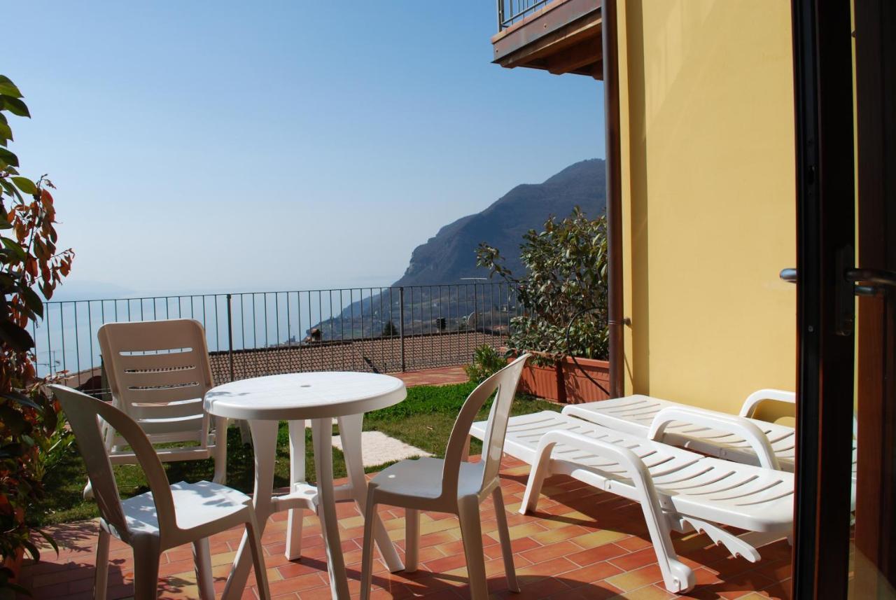 Residence Mirena - Rebomaholidays Tignale Buitenkant foto